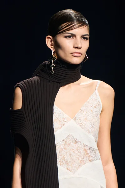 Look 37